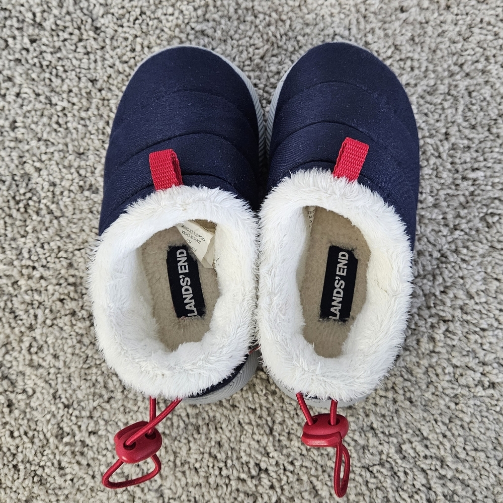 LANDS' END toddler sherpa slippers, water resistant, adjustable back, navy SZ 9
